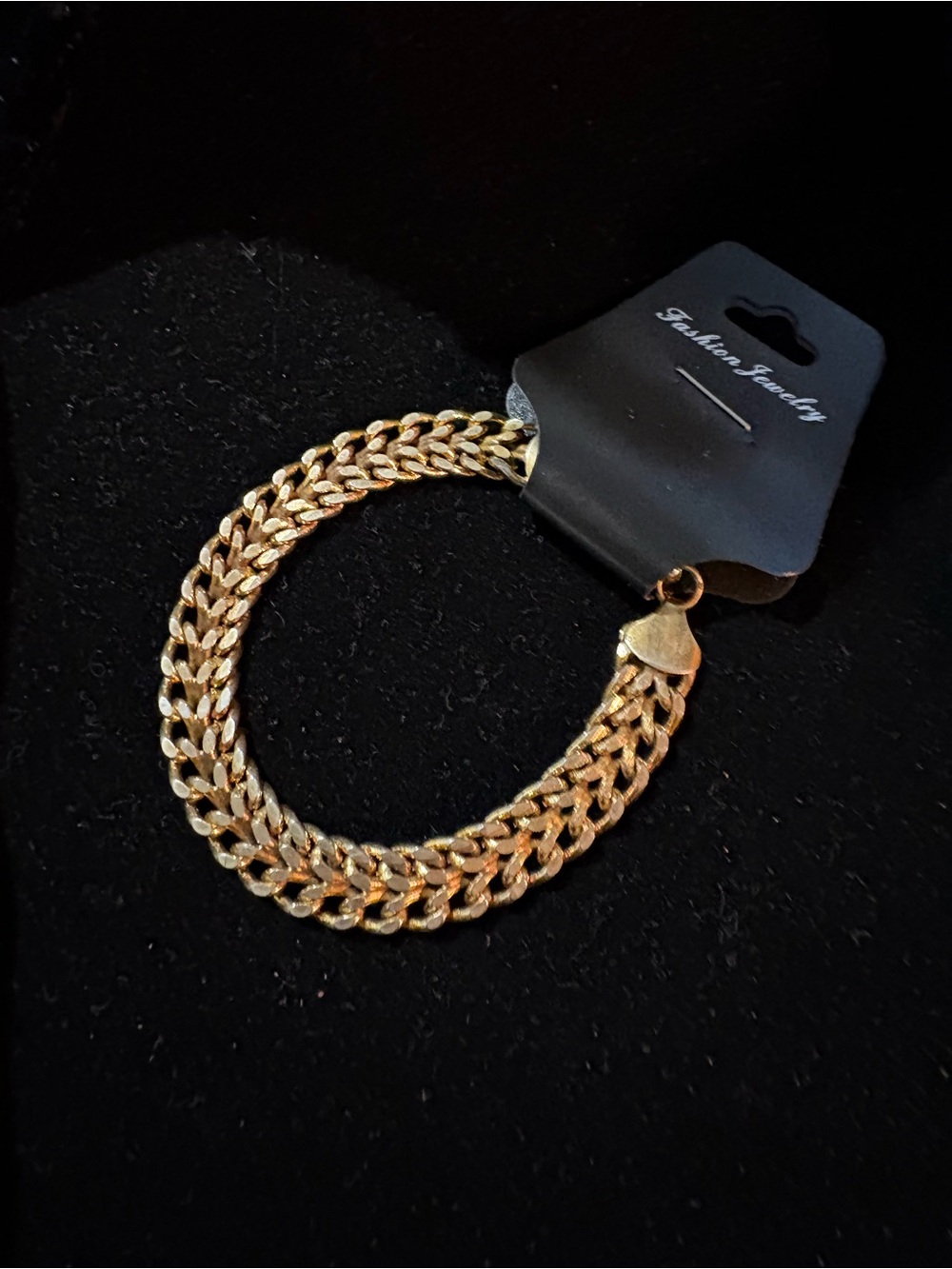 BUNDLE - 2 pairs of earrings with bracelet